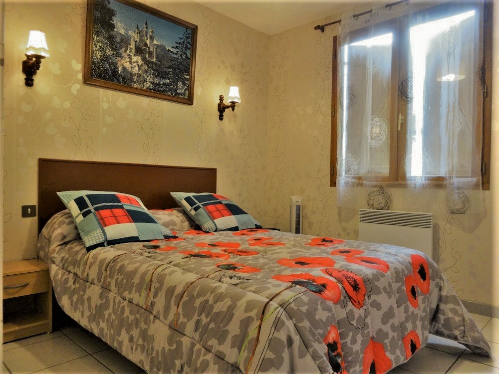 9 Chambre Droite